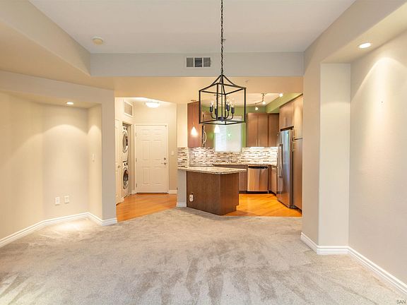 5th image of 235 Market St Unit 302
