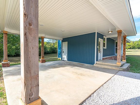 4th image of 136 Waine Pl