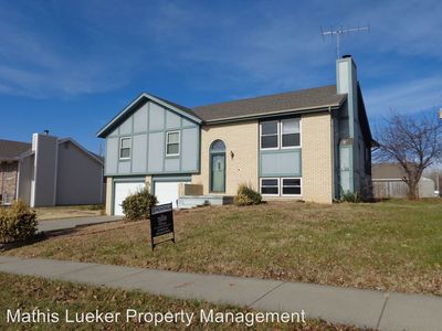 1912 Apache Dr, Junction City, KS, 66441