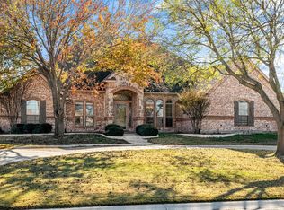 129 Applewood Ln, Haslet, TX 76052