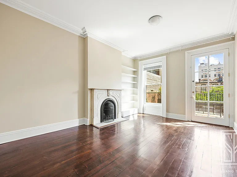 548 State St #PARLOR — Photo 19