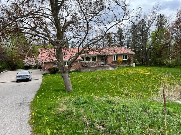 595 E Big Bay Point Rd, Barrie, ON L4N 3Z9