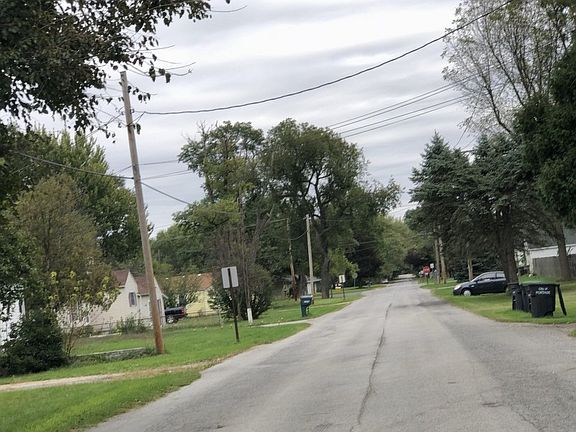 4th image of 5088 Independence Ave
