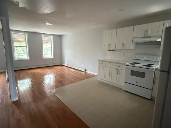 650 Manida St #3, Bronx, NY 10474