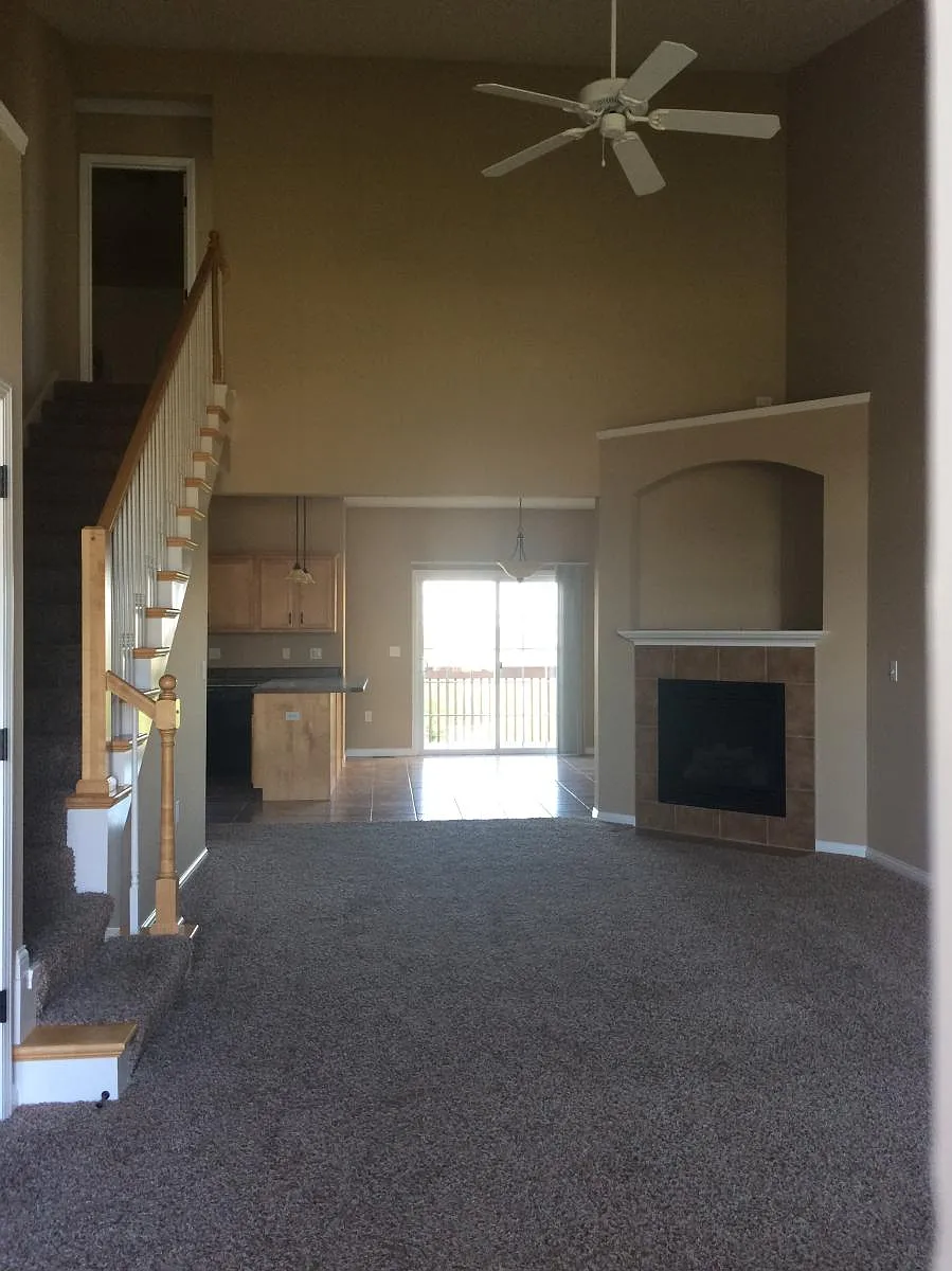 Building Photo - 1705 E Timber Wolf Ln #B