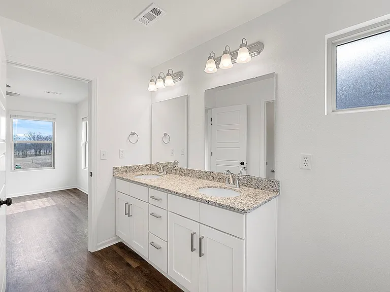 1105 SW 3rd Ave — Photo 34