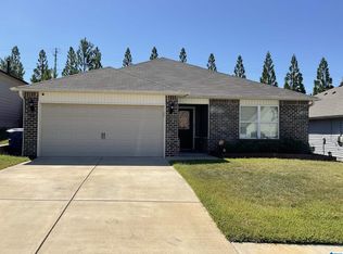 506 Fox Run Ln, Pell City, AL 35125
