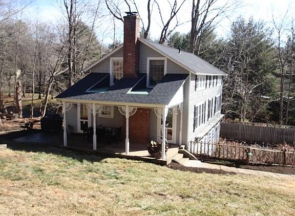 2nd image of 37 Warren St