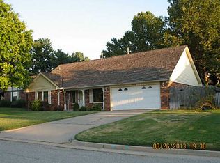 7260 Skylark Ln, Oklahoma City, OK 73162