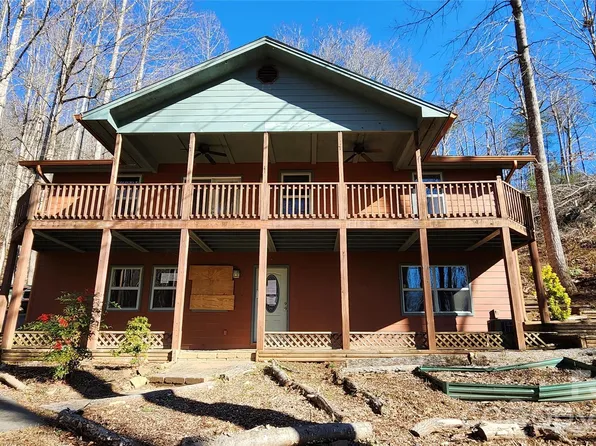 115 Old Camptown Dr, Hayesville, NC 28904