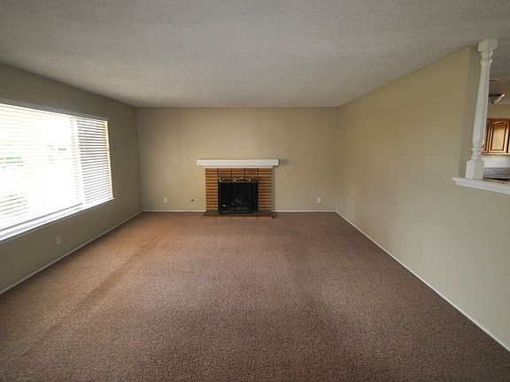 4th image of 9566 Madrona Dr