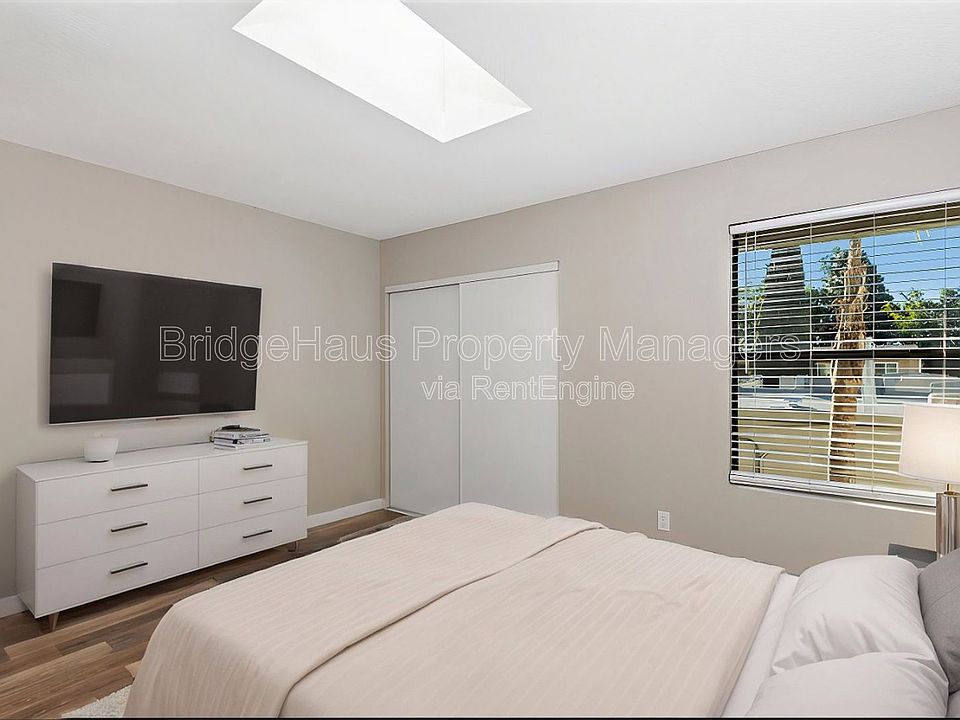 1st image of 3376 Grim Ave APT 4