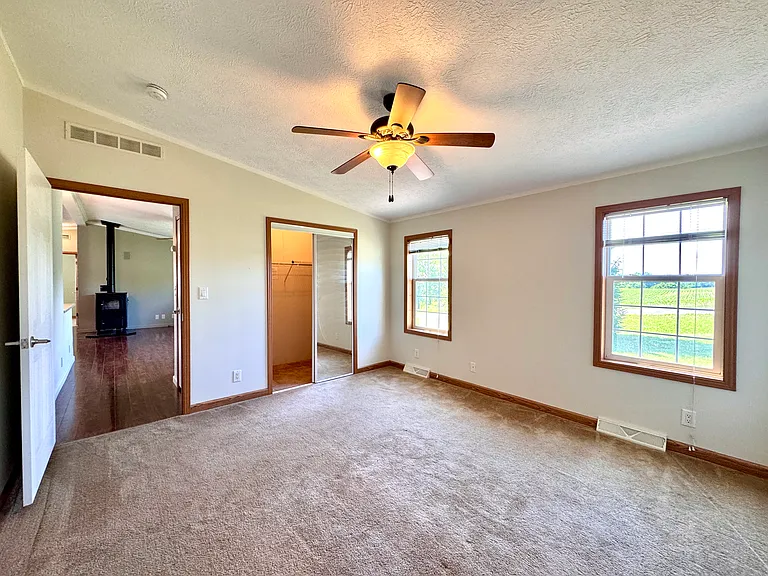 650 Bostwick Rd — Photo 8