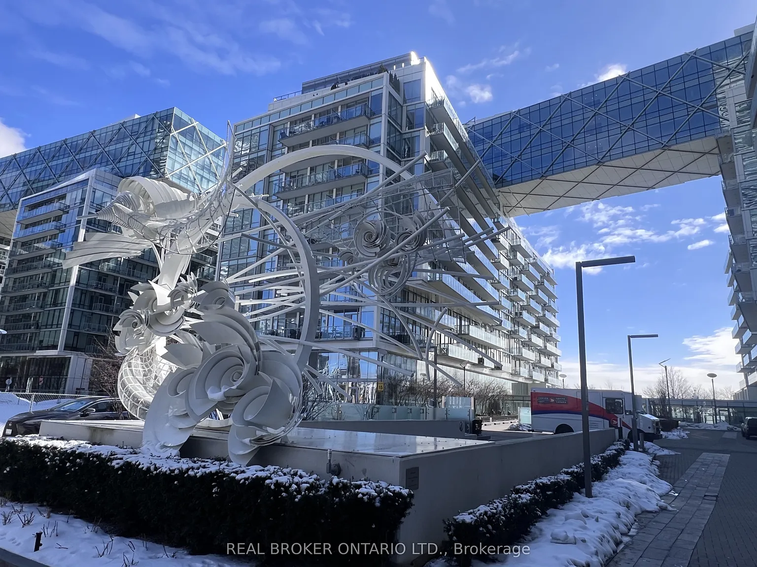 15 Queens Quay E #2608 photo 1