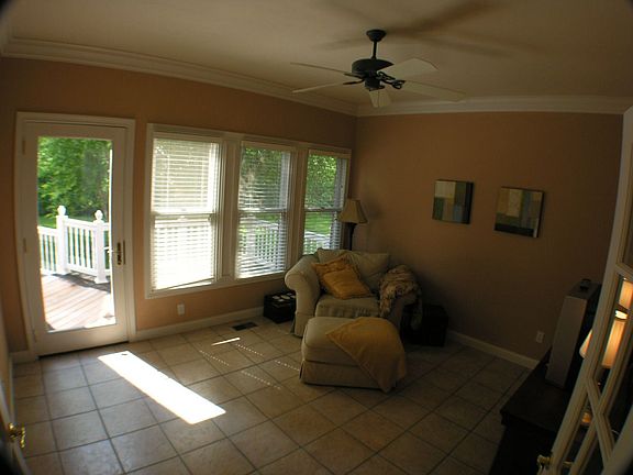 2nd image of 6929 Longview Dr