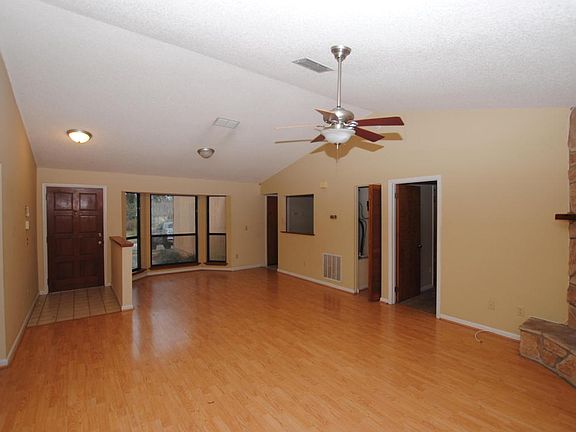 3rd image of 11448 Sugar Maple Pl S