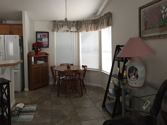 3rd image of 14696 E 52nd St