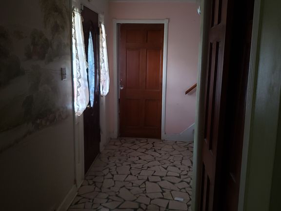 3rd image of 1239 Mary Jane Ave