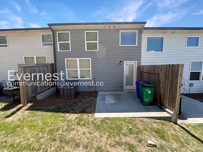 3574 Saratoga Cir — Photo 24