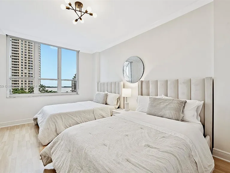 888 Brickell Key Dr #907 — Photo 8