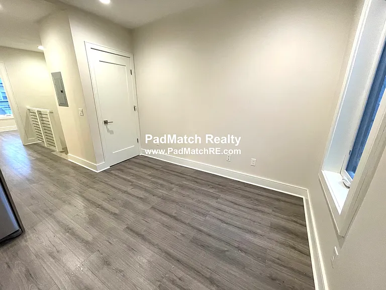 64 Chelsea St #1 — Photo 19