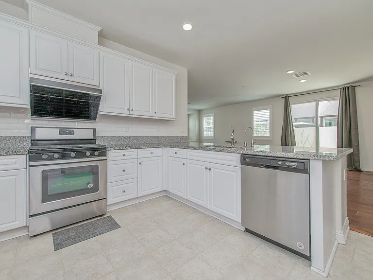 13093 Sugarloaf Dr — Photo 8