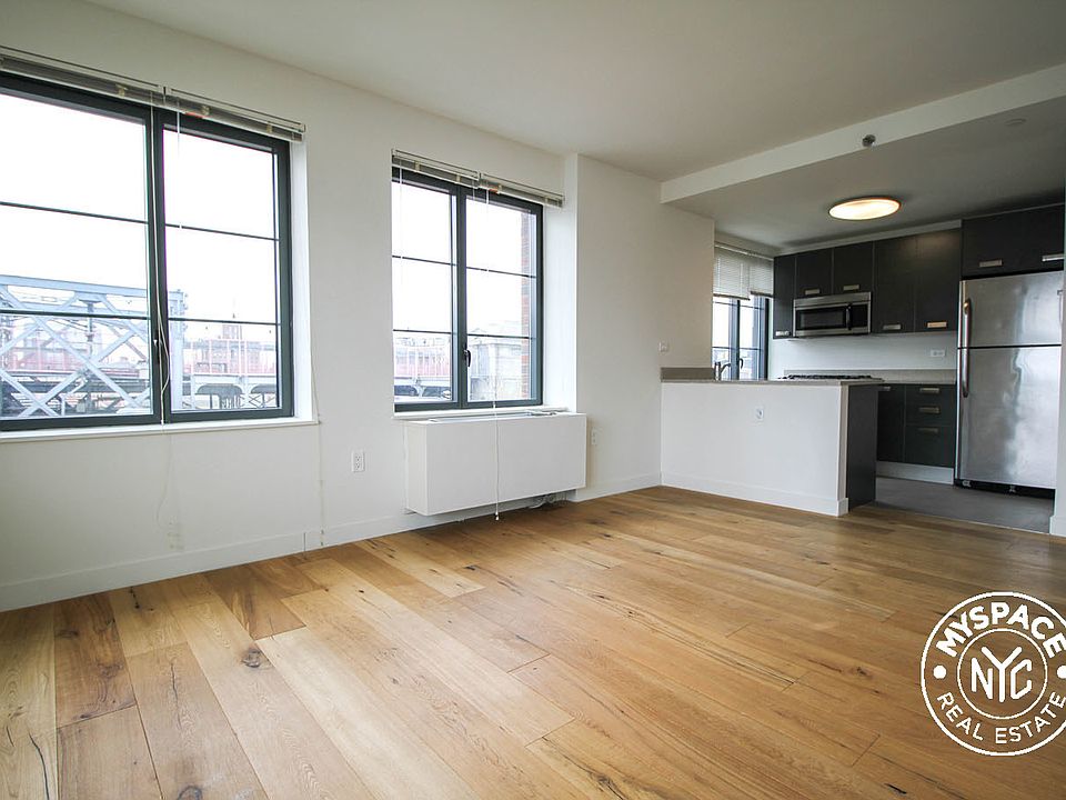 1st image of 15 Dunham Pl APT 9E