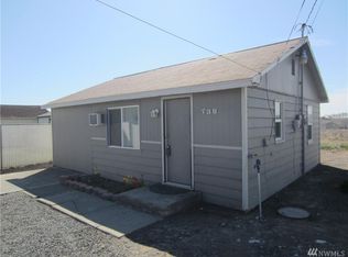 738 N Grape Dr, Moses Lake, WA 98837