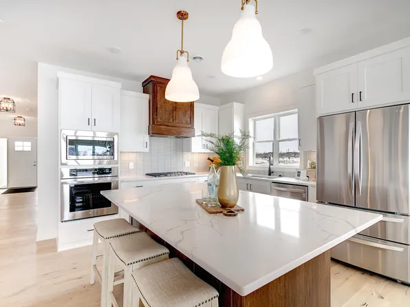 9965 Kari Way, Elko New Market, MN 55020