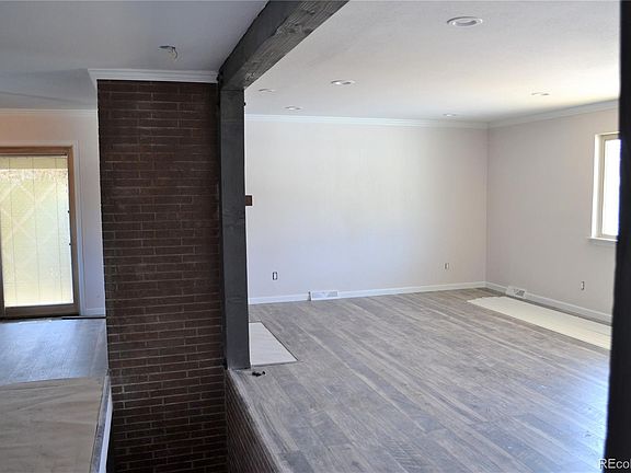 2nd image of 1531 S Cherry St
