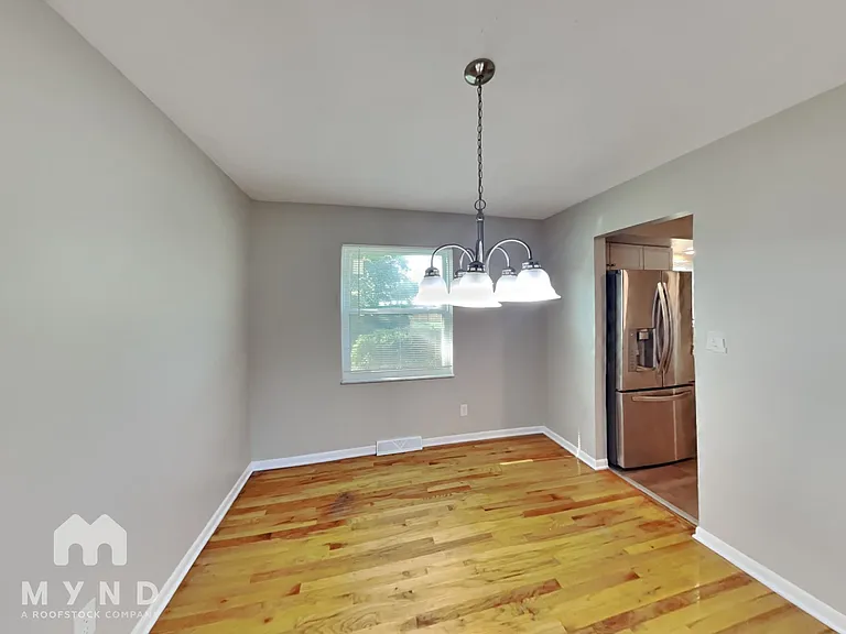 5621 Oakmont Dr — Photo 7