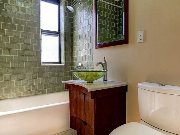 5th image of 222 E 82nd St APT 3H