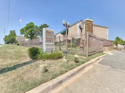 Fairfax Apartments Photo 1