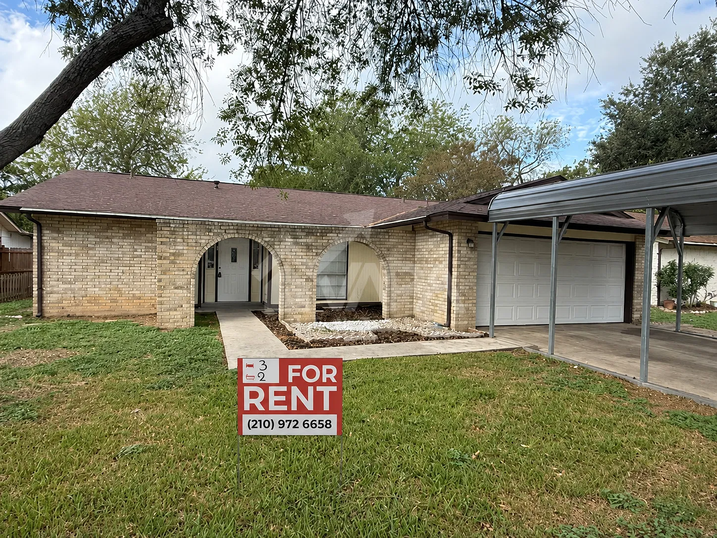 3 bed, 1353 sqft, $2,000 — Photo 1
