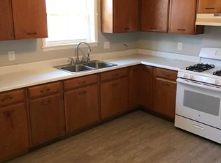 1011 W Wilshire Dr, Peoria, IL 61614