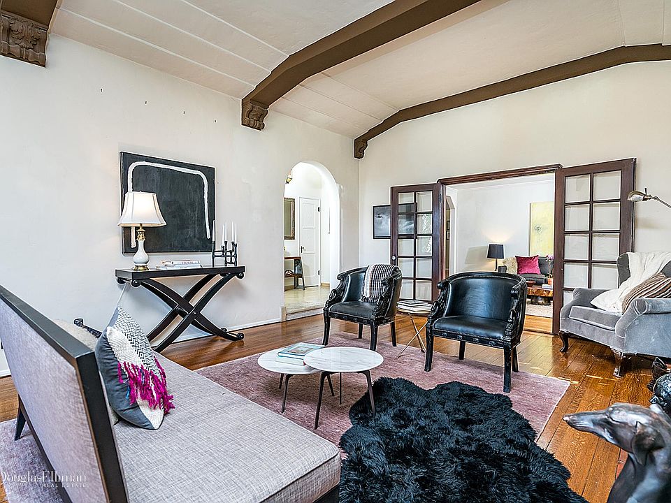 1st image of 1016 S La Jolla Ave