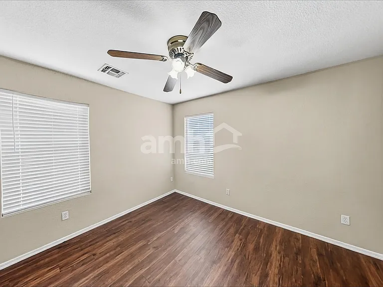 2256 E Hazeltine Way — Photo 12