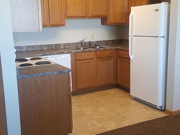5th image of 720 N Main St APT 203