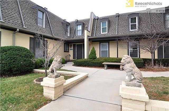 10720 Glenwood, Unit F, Overland Park, KS 66211