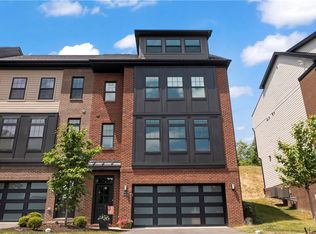206 Kousa Ln, Venetia, PA
