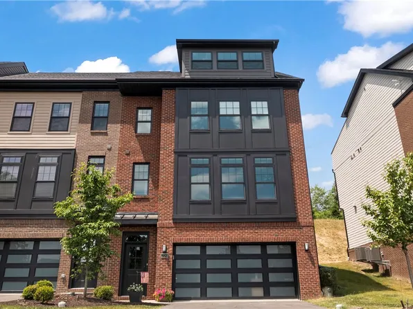 206 Kousa Ln, Venetia, PA 15367
