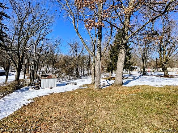 5th image of 4354 Grass Lake Rd