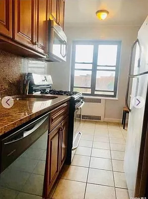 Rented by E Realty International Corp | media 12