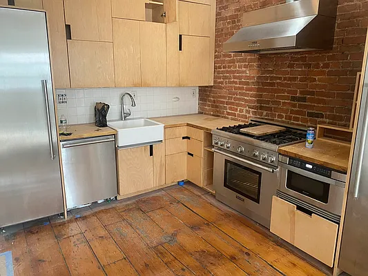 Rented by JB Mac Real Estate Inc. | media 1