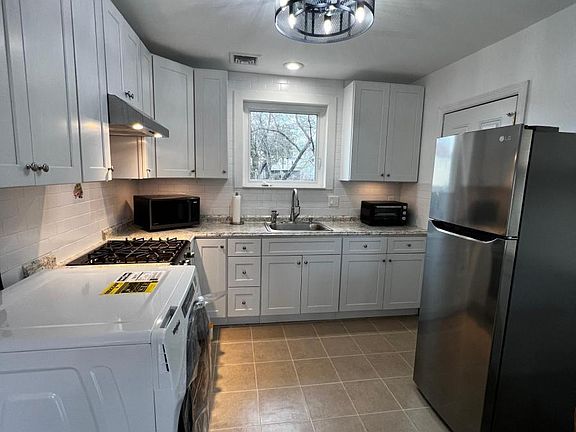 2nd image of 27 Dearborne St #1