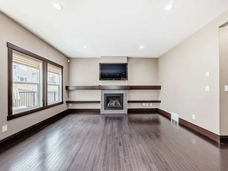 3015 Winspear Cmn SW — Photo 23