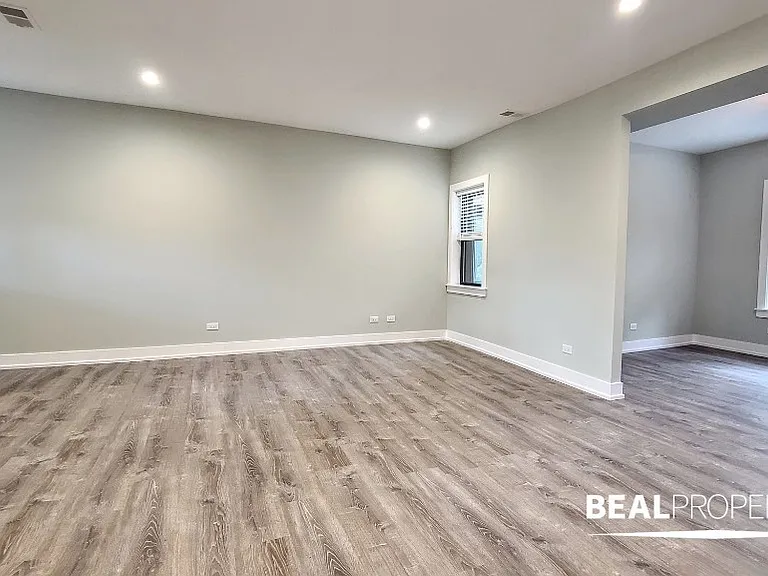 1002 Crain St #2 — Photo 3