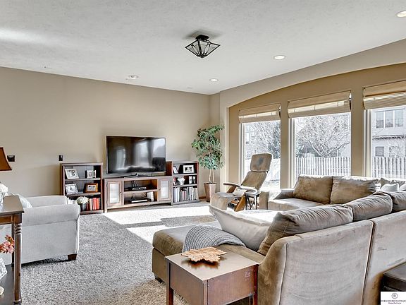 5th image of 1007 Clearwater Dr