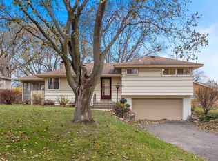5133 Holiday Rd, Minnetonka, MN 55345