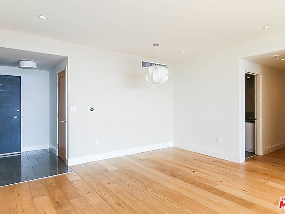 4th image of 2220 Avenue Of The Stars Unit 1201
